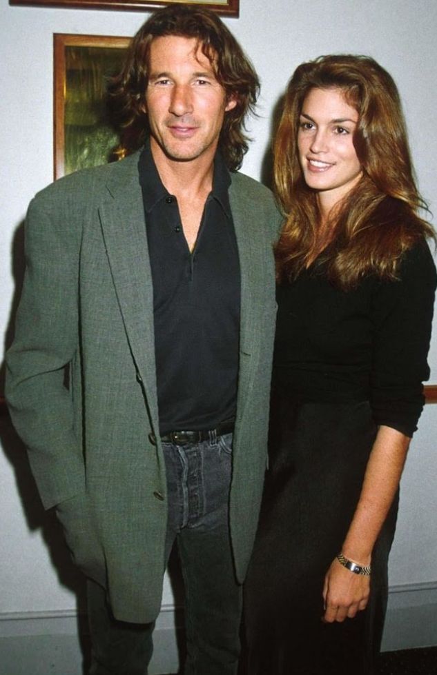 Cindy Crawford reflects on how she changed for Richard Gere in rare interview