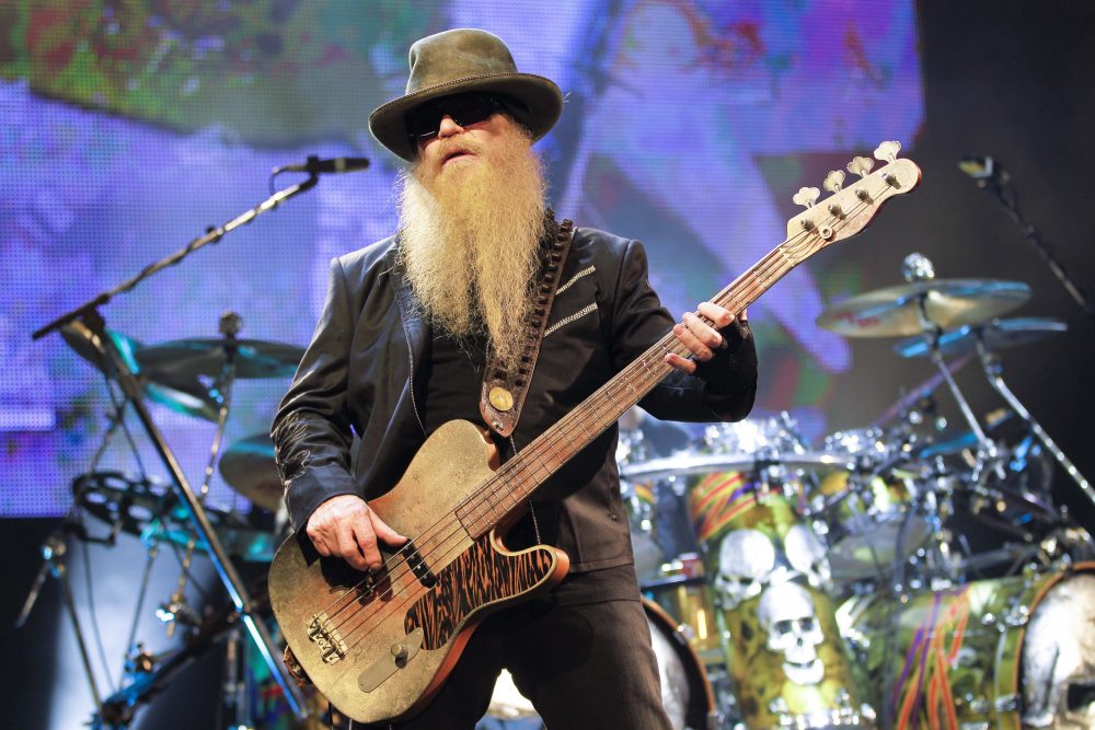 Terrible News: ZZ Top Discovers Mouth Cancer, Which Nearly Caused Him to Collapse.