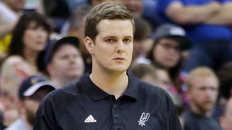 Tragic News: The Head Coach of Utah Jazz Basketball Declares His Resignation Due to His Wife’s Lung Cancer