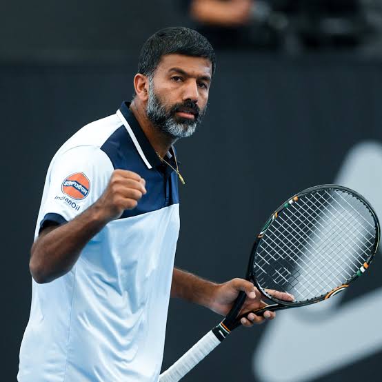 The oldest man to ever rank 1 in the international tennis rankings is Rohan Bopanna.