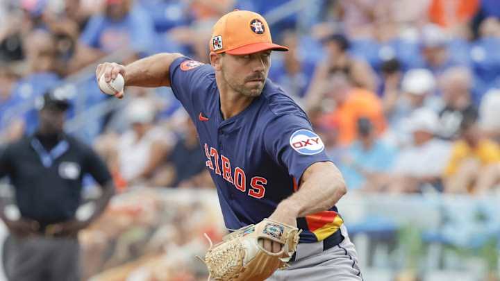 After a difficult journey, the Houston Astros pitcher finally obtains US citizenship.