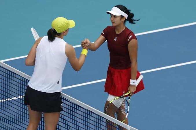 Alex Eala must defeat his Bulgarian opponent before facing Iga Swiatek at the Madrid Open.