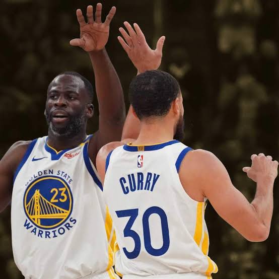 Draymond Green is amazed by Steph Curry’s dominance in Game 3 without Jimmy Butler, saying, “He made every single play when we had nothing going.”