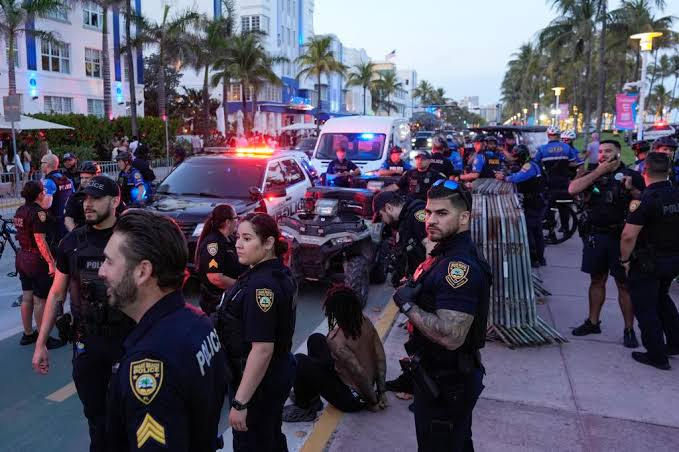 After a warning goes viral, spring break crime in a Florida tourist location drops.