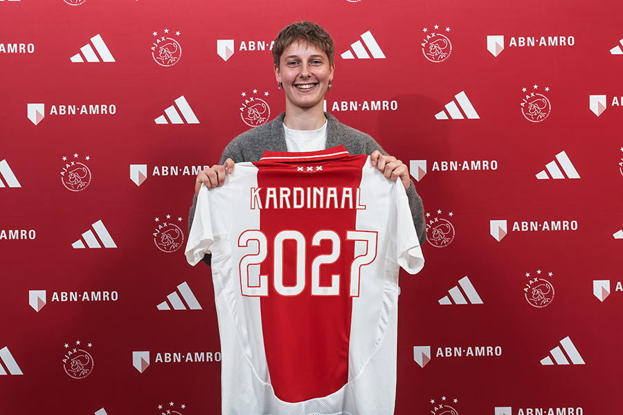 Ajax renews contracts for Kardinaal and Van Hensbergen