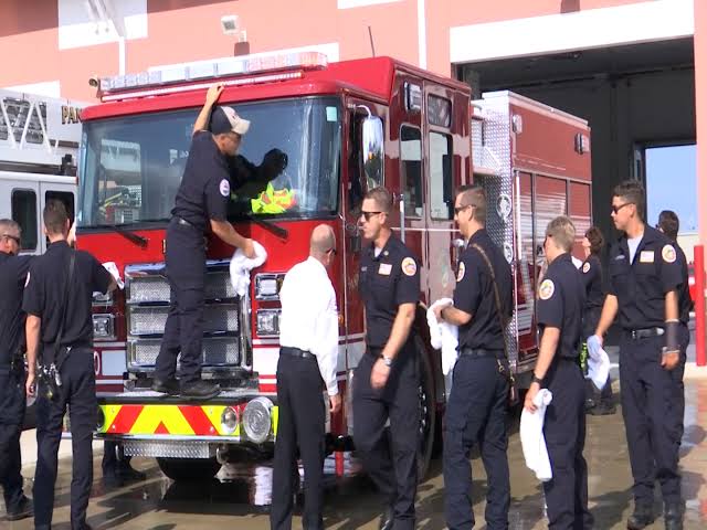 Firefighters in Panama City Beach advocate for unionization.