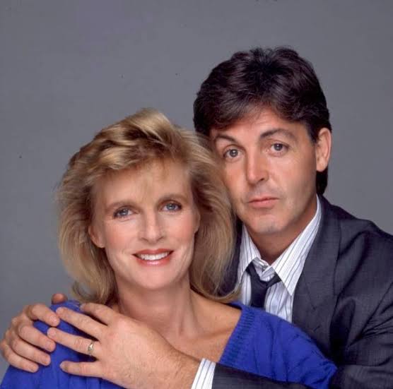 Linda McCartney was more than Paul’s wife. She was a fierce, loving mother who chose a quiet, grounded life for her children—even while being married to a Beatle. Her parenting wasn’t glamorous. It was real, natural, and deeply nurturing….