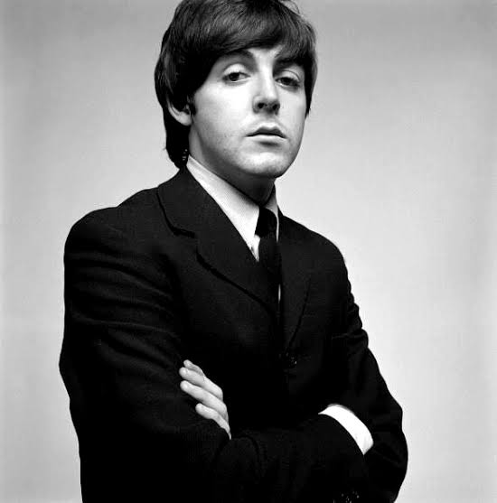 The Beatles has honored legend Paul McCartney with a statue at Liverpool his home town where he was born and raised, this honor took the legend breath away….