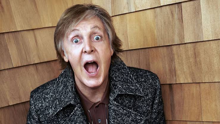 UPDATED NEWS: Paul McCartney Finds a Lost Child at the Airport! What He Does Next Will Leave Everyone STUNNED…
