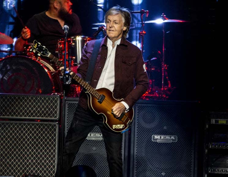 With just 575 lucky fans packed into the venue, Paul McCartney delivered a breathtaking two-hour set blending iconic Beatles hits with his timeless solo masterpieces. From the electrifying opener “A Hard Day’s Night” to the emotional “Let It Be” and the anthemic “Hey Jude”. This wasn’t just a concert; it was a once-in-a-lifetime experience that fans will cherish forever, which happend last Tuesday….